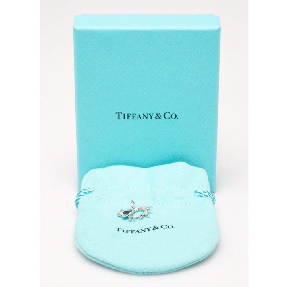 Tiffany & Co. 925 Silver Pendant Charm Save the Elephant w gem stone